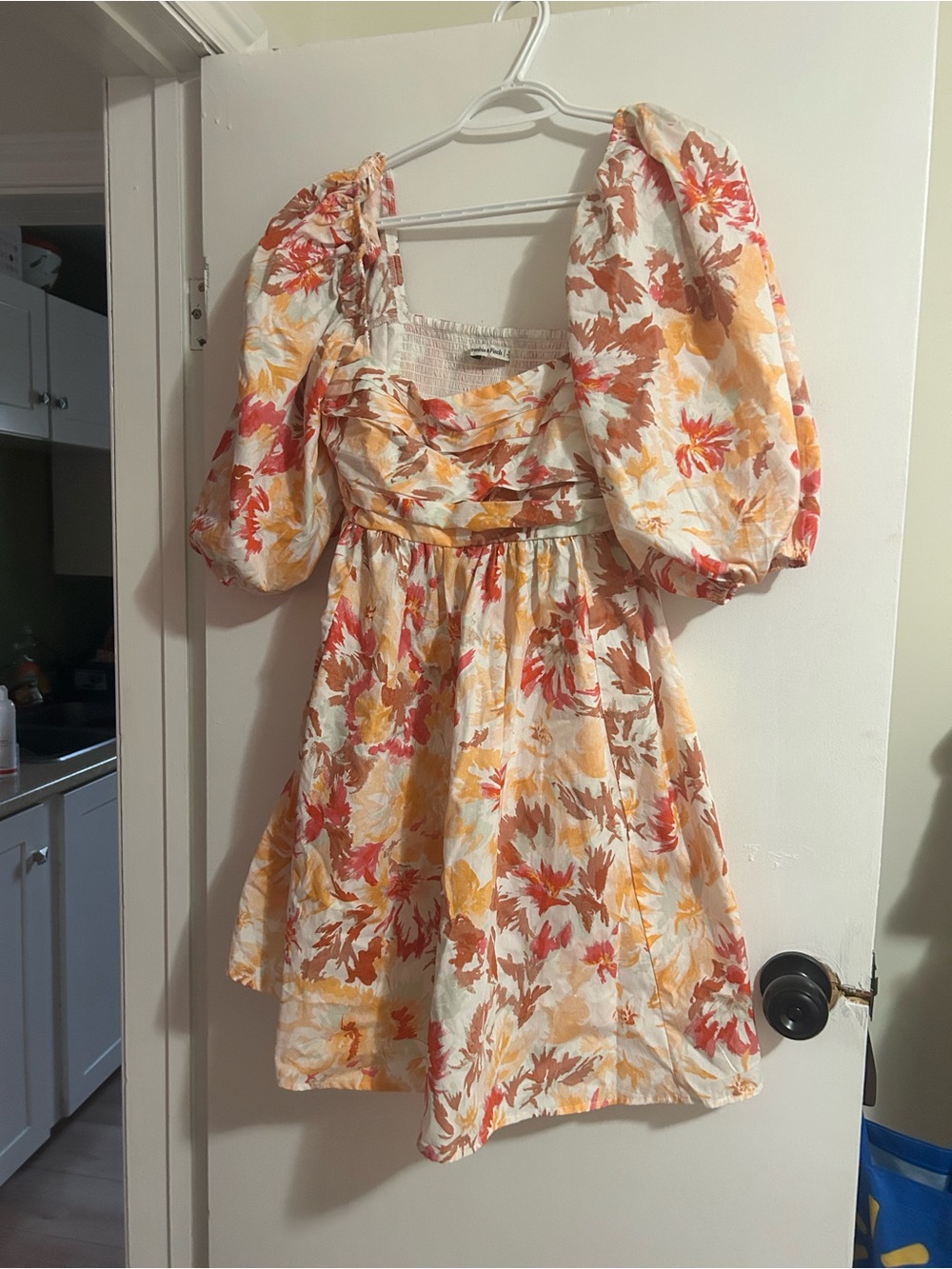 Abercrombie puff sleeve dress